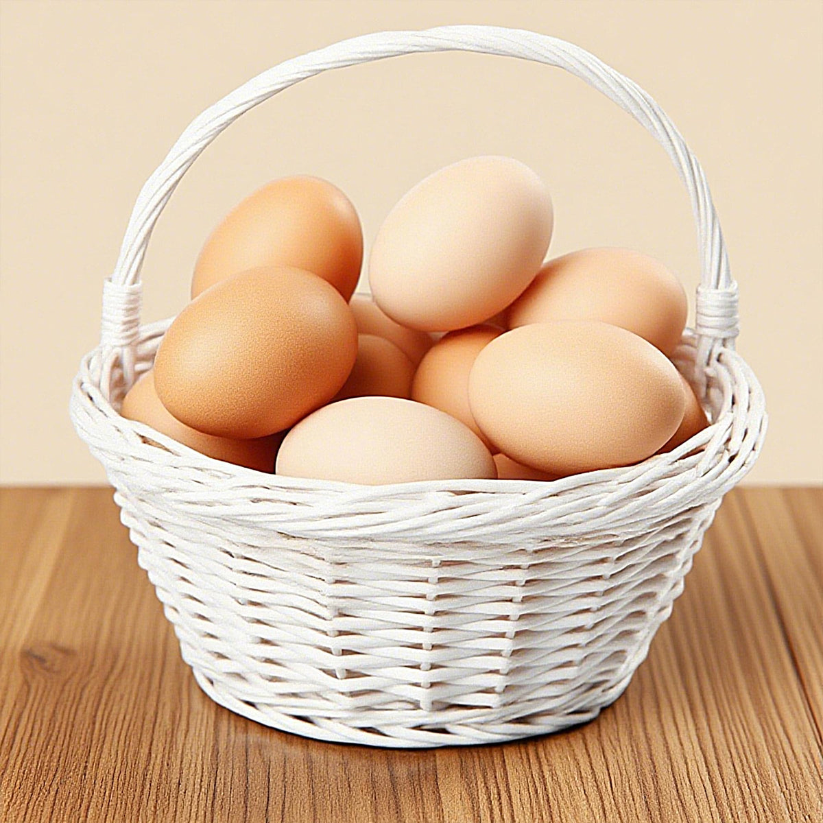 XINFEIBEI wooden eggs are durable, fade-resistant, long-lasting coop accents.