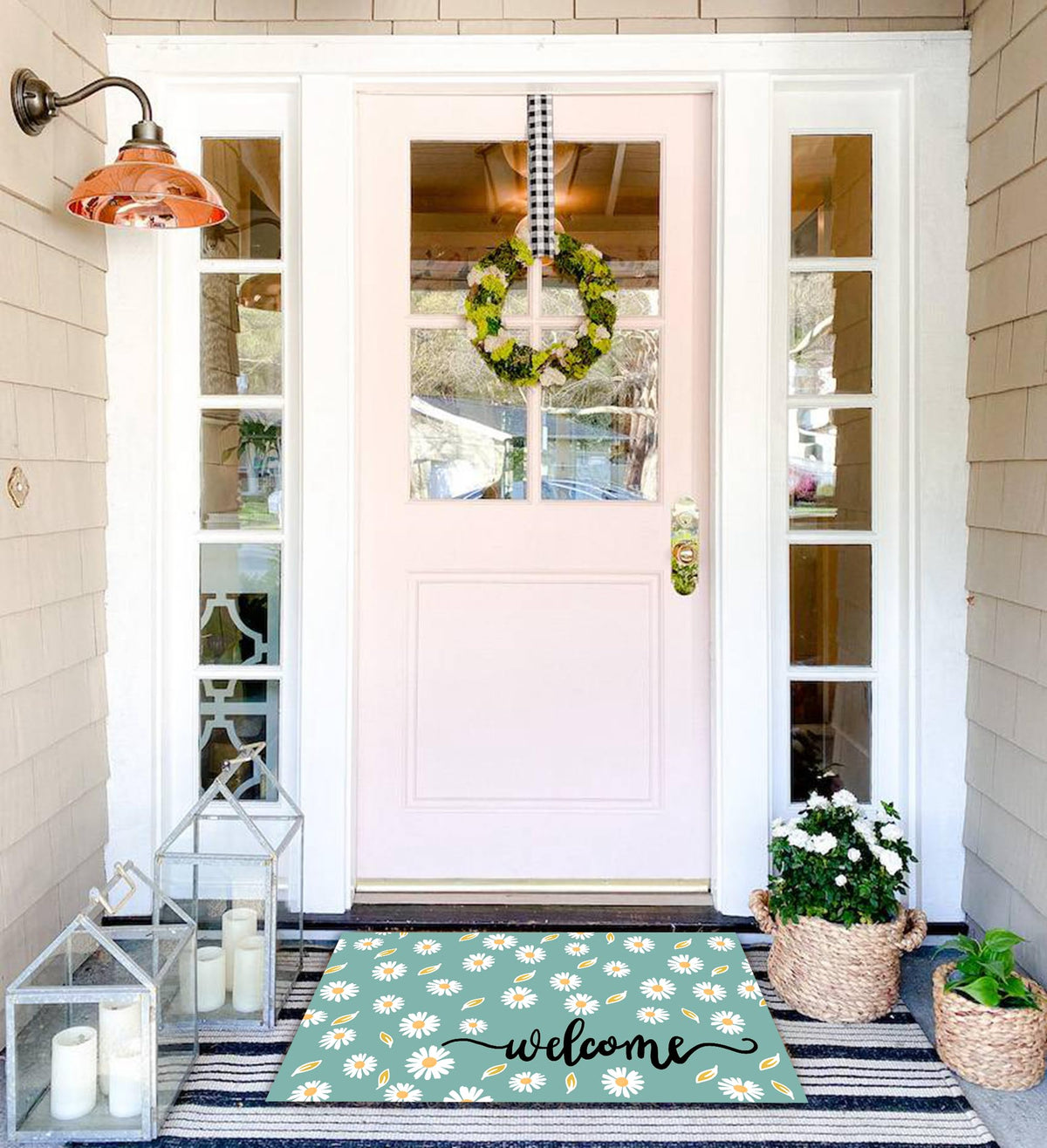 Xinglunla summer decor mat elevates porch ambiance.