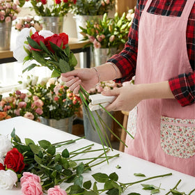 Xinjoduz tool easy to clean after use on roses.