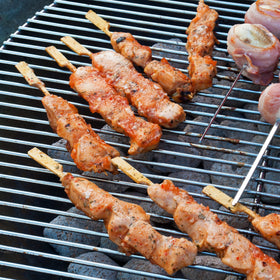 XMZY 7-inch skewers for weddings or parties, elevating food serving.