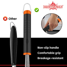 XUDAKAIXIN grill brush showing ergonomic handle for comfortable use