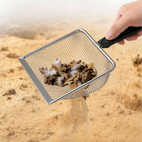 XUNYUQI dual-mesh shovel 5mm handles larger debris like shavings and straw.