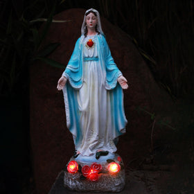 xxoasis solar powered light-up feature offers gentle nighttime glow