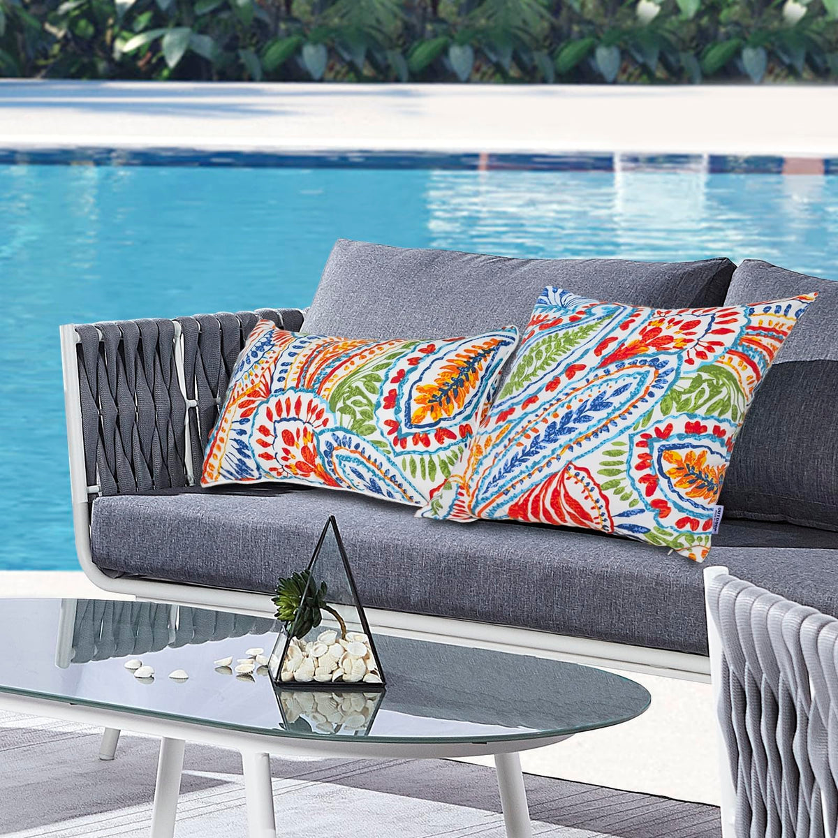 XXPILOS easy-care cushions resist stains for effortless upkeep