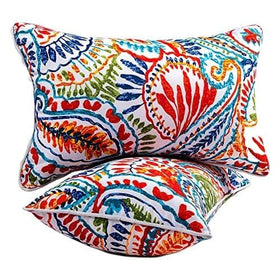 XXPILOS water resistant pillow cover withstands sun and rain