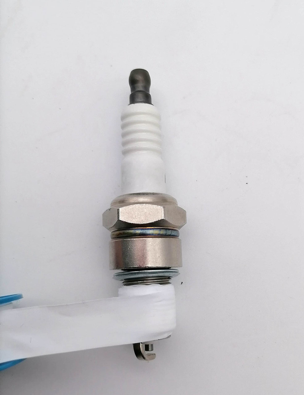YAMAKATO thread size M14-1.25mm, secure fit for compatible engines.
