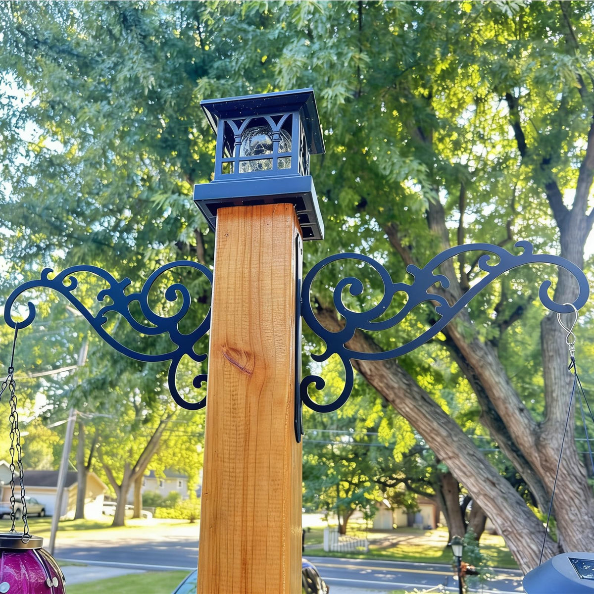 Yaostepqi wind chime hanger, sturdy hook for garden ambience.