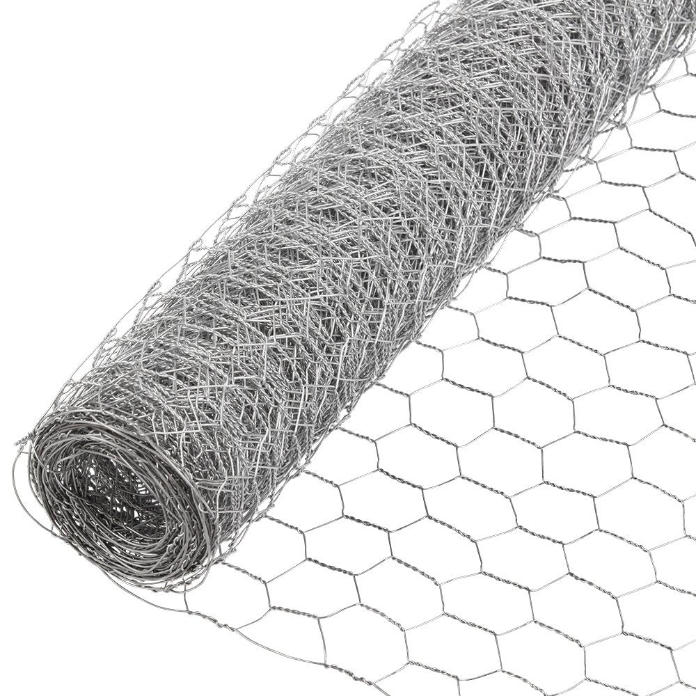 YARDGARD close-up of the 1-inch weave showing stable, ventilated containment.