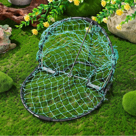 Close-up of Yardwe bird net made from polyethylene for reuse