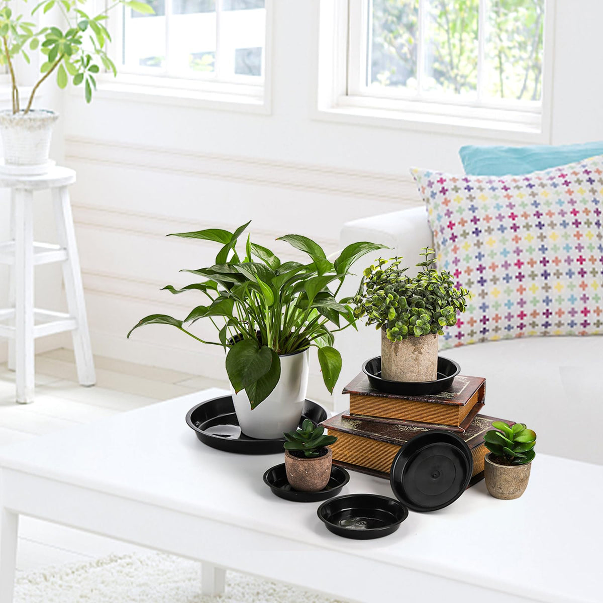Yarlung water and soil catcher tray for pots and watering routines