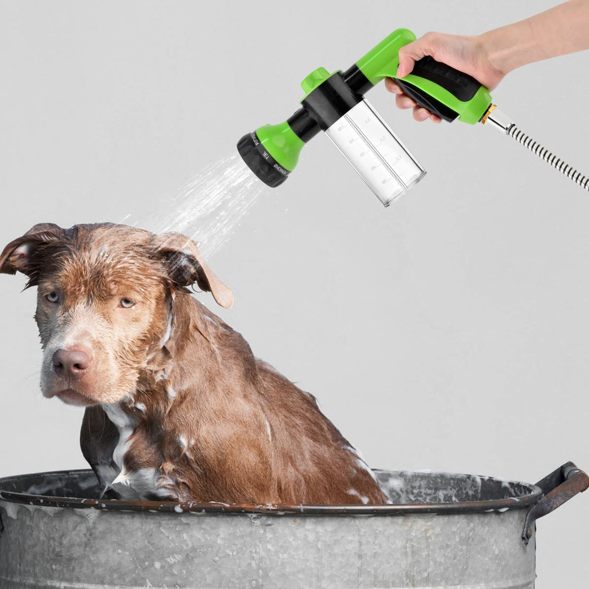 YCCOKJJ pet bath setup demonstrates practical use of brass connector for bathroom hose bathing