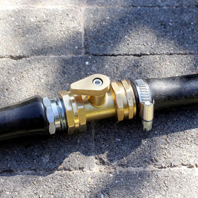 YELUN four-pack brass shut-off valves for versatile hose configurations.