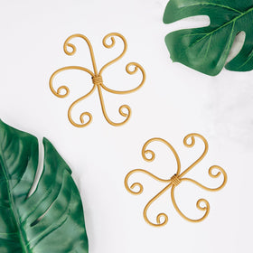 Yeomant gripping holders protect stems while guiding growth gently