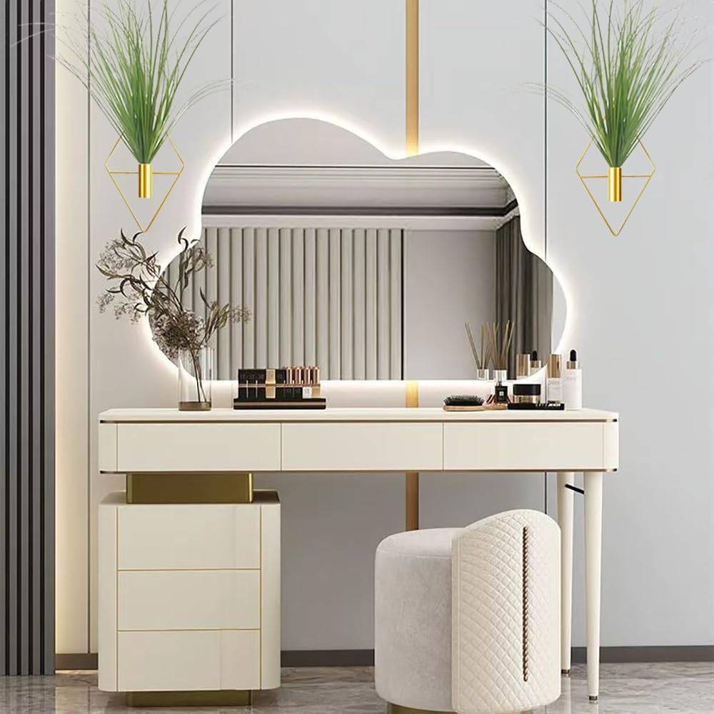 Yesky gold diamond wall planter complements offices with stylish greenery.