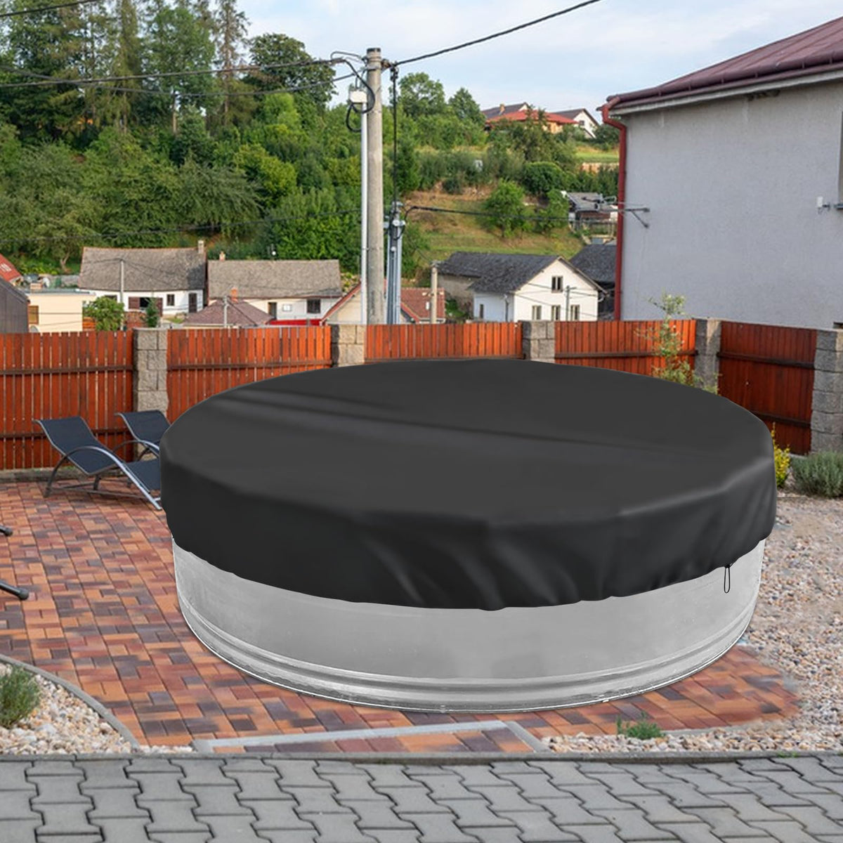YEXEXINM Round stock tank cover fits most steel framed pools.