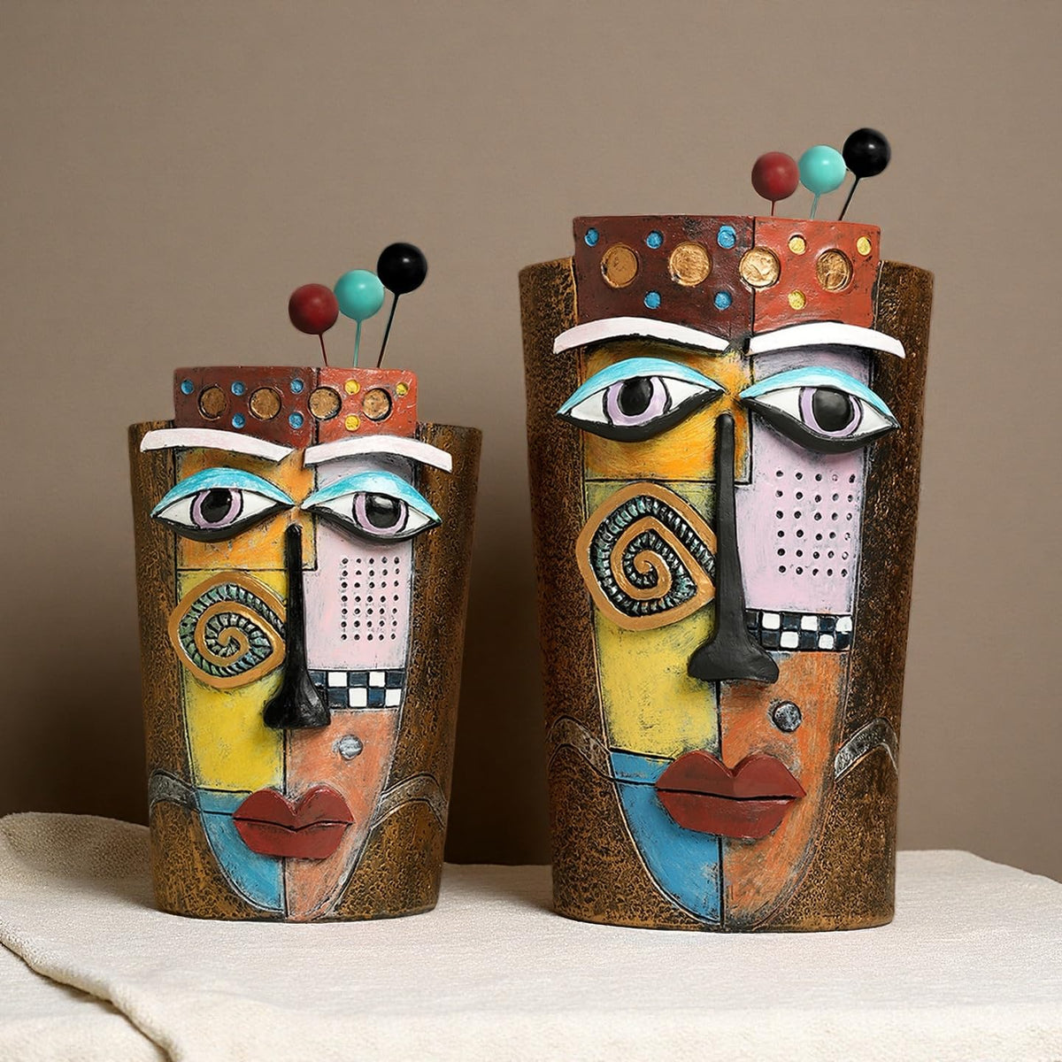 Yhupl Picasso face pot closeup texture highlights resin detail and color treatment