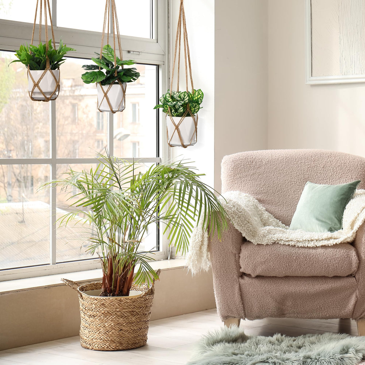YIBOT two-pack boho decor hangers save space and style.