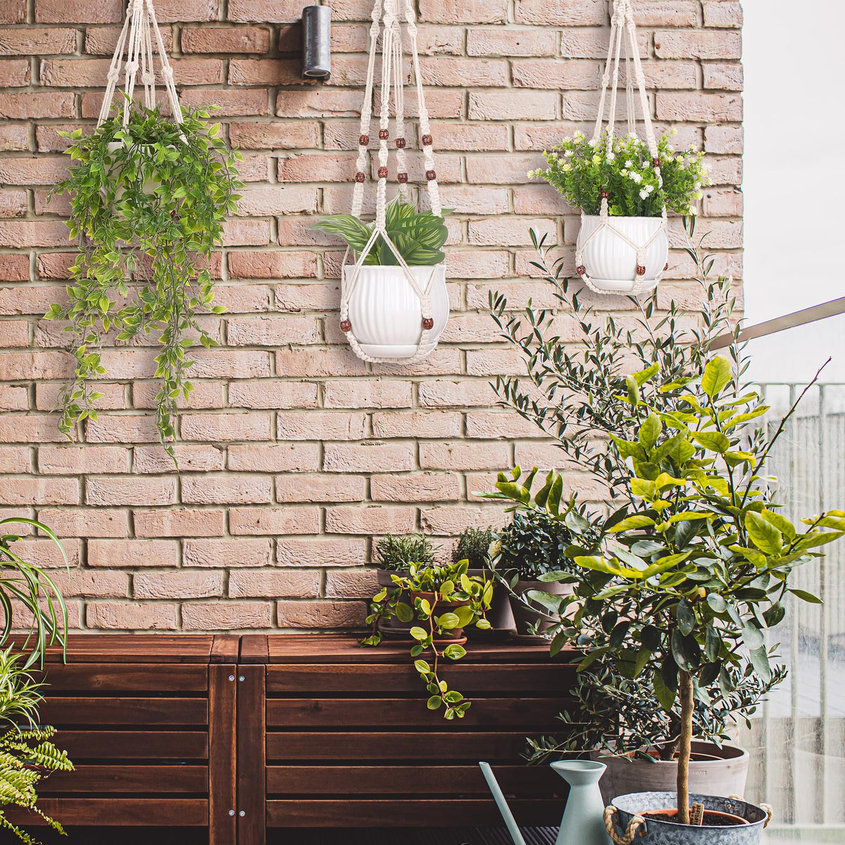 YIBOT macrame hanger gift-ready pack enhances gifting occasions.