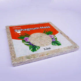 Yilotuce moss brick packaging highlights hand-packed natural quality for easy prep