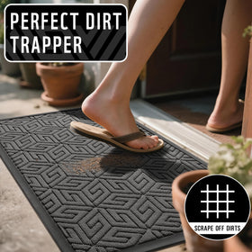 Yimobra doormat withstands all weather, resisting fading and stains.