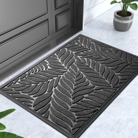 Yimobra front door mat in grey adds a neutral, stylish touch.