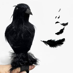 Yinxiang Jie lifelike crow replica accents seasonal celebrations with whimsy.