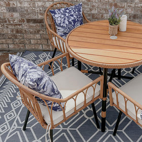 YITAHOME wicker chairs with curved back ideal for garden and poolside.