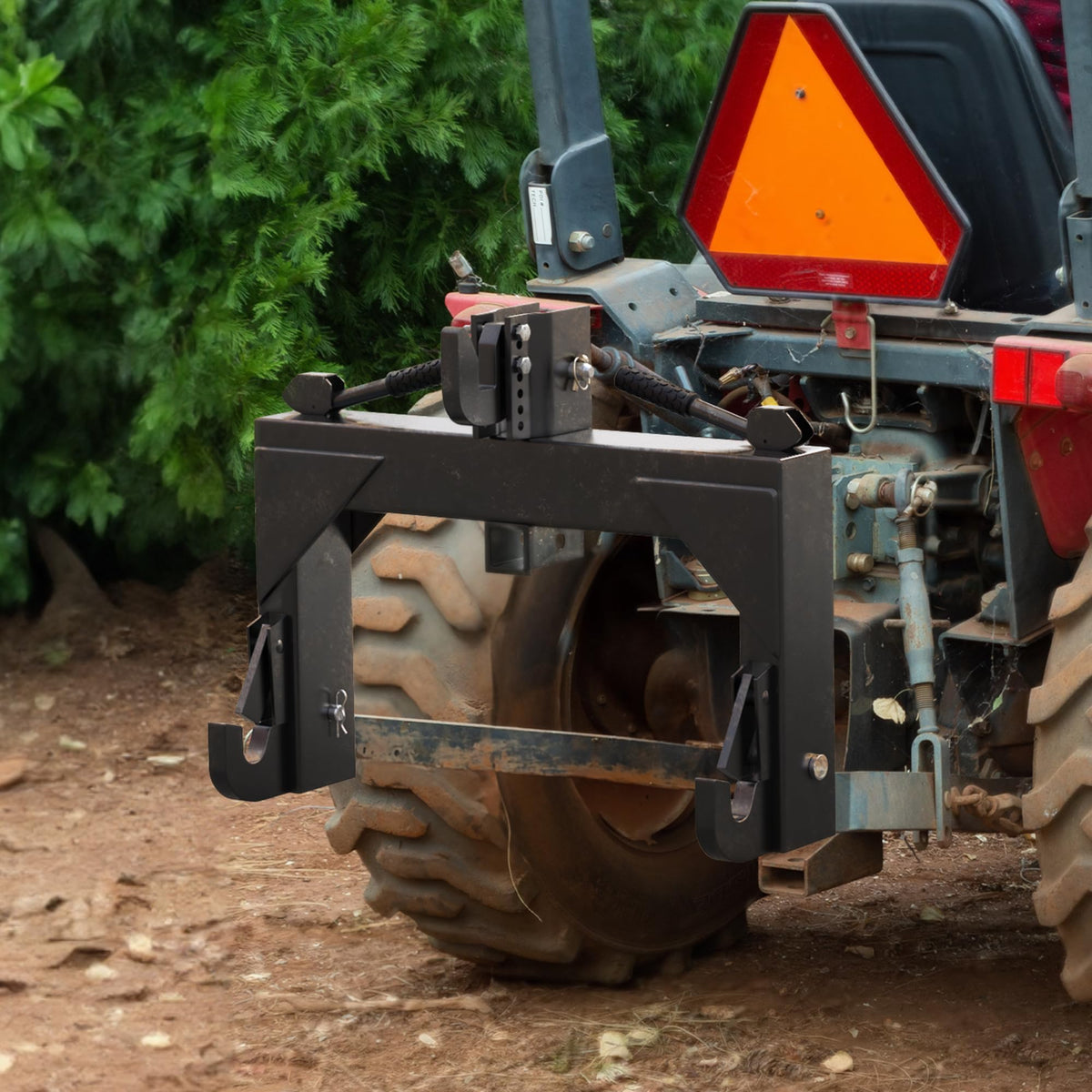 YITAMOTOR 3-point hitch mounted on rear tractor for versatile towing and ballast options.