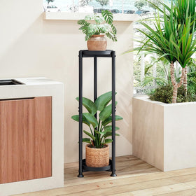 YIZAIJIA balcony garden use demonstrates space-saving corner solution