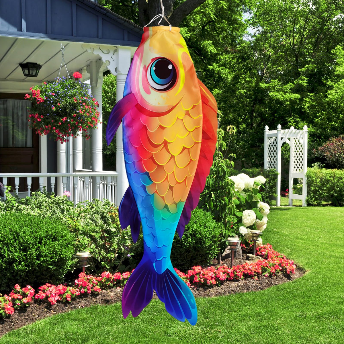 YMYIELD windsock features weather-resistant polyester fabric for year-round outdoor use.