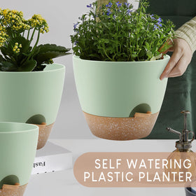 YNNICO modern green planter suitable for indoor and outdoor use