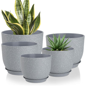 YNNICO plant pot with deep reservoir supports plant care while you travel