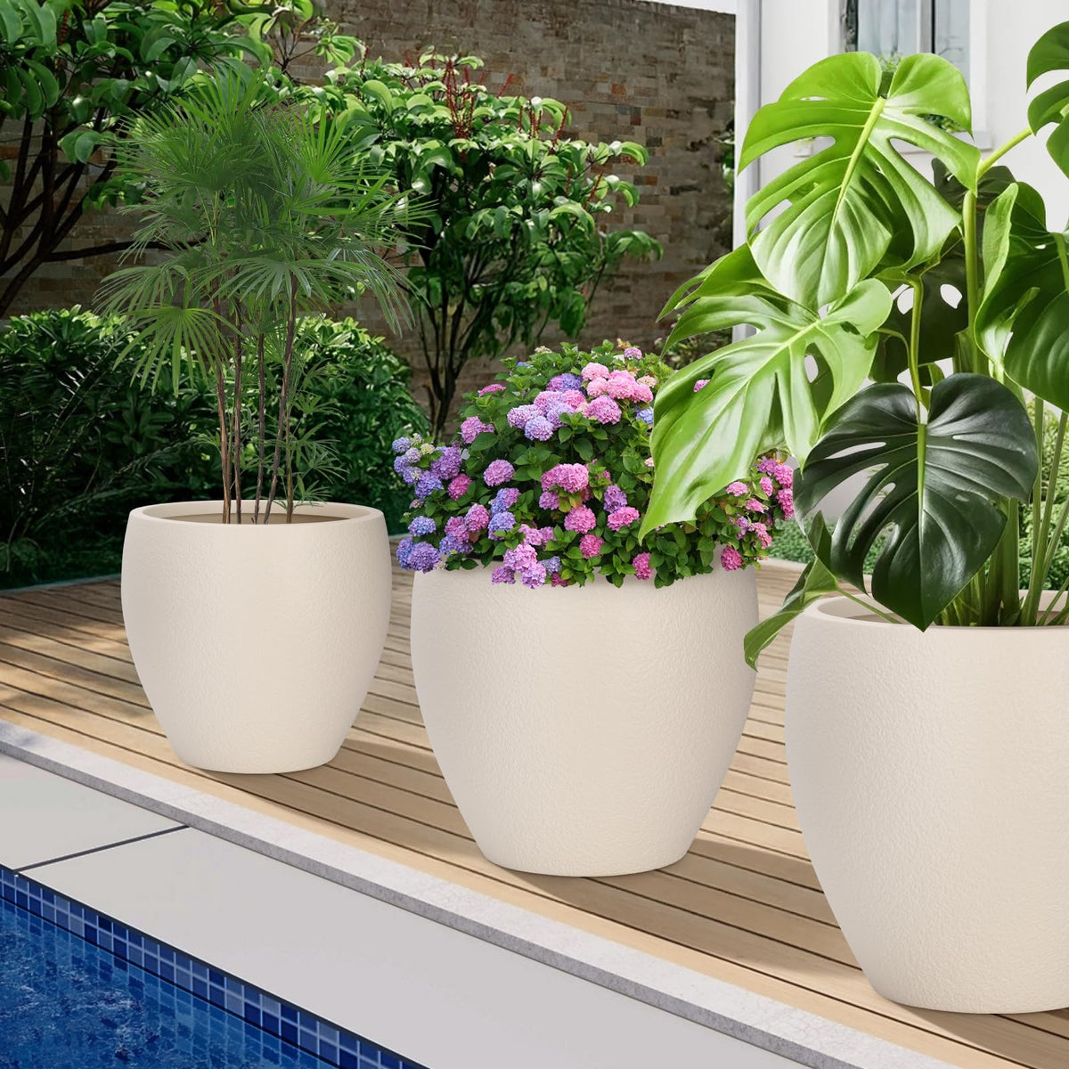 YNNICO planter in light beige with matte finish for stylish home gardens.