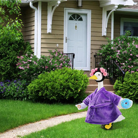 Yohome geese outfit boosts outdoor charm for porch and garden displays.