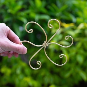 Gentle protective clips prevent bending, keeping vines healthy and aesthetically pleasing