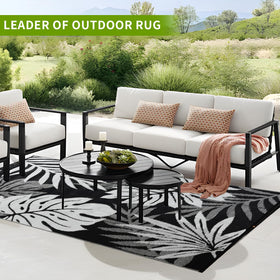 Yonile outdoor rug cleans easily with a quick wipe.