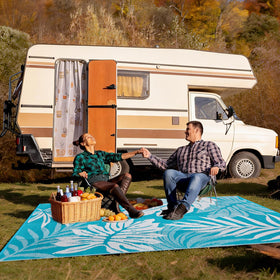 YONILE outdoor rug demonstrates indoor-outdoor versatility for patios and living rooms.
