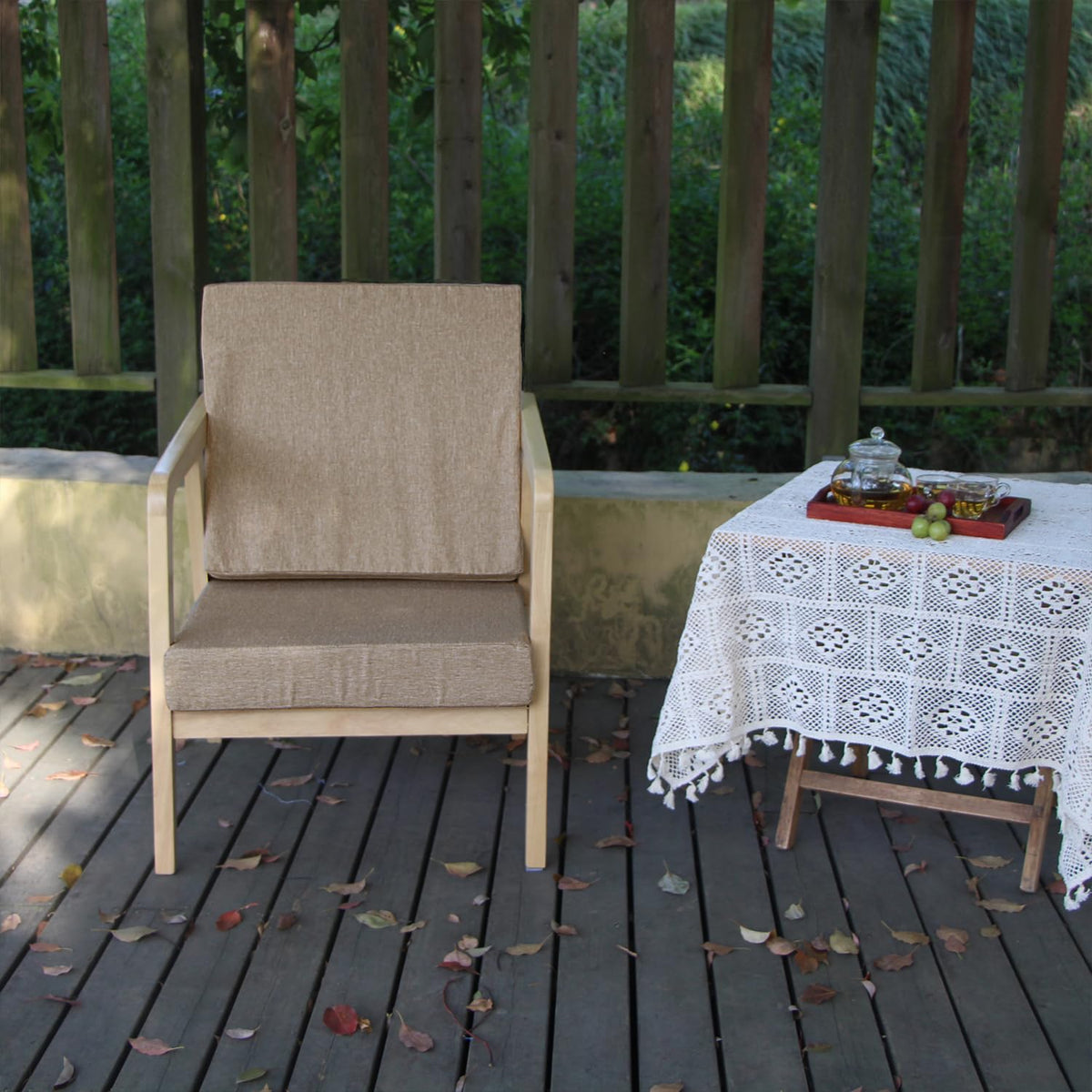 Youngseahome cover with full zipper facilitates easy insertion and removal.