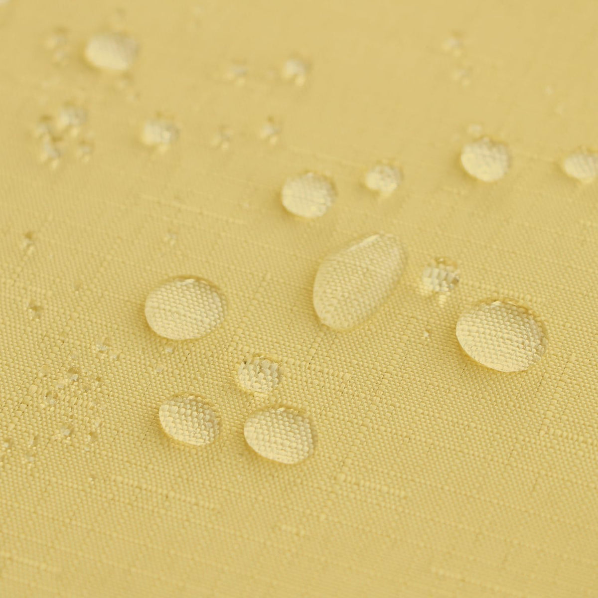 Machine-washable Youngseahome tablecloth preserves color and longevity.