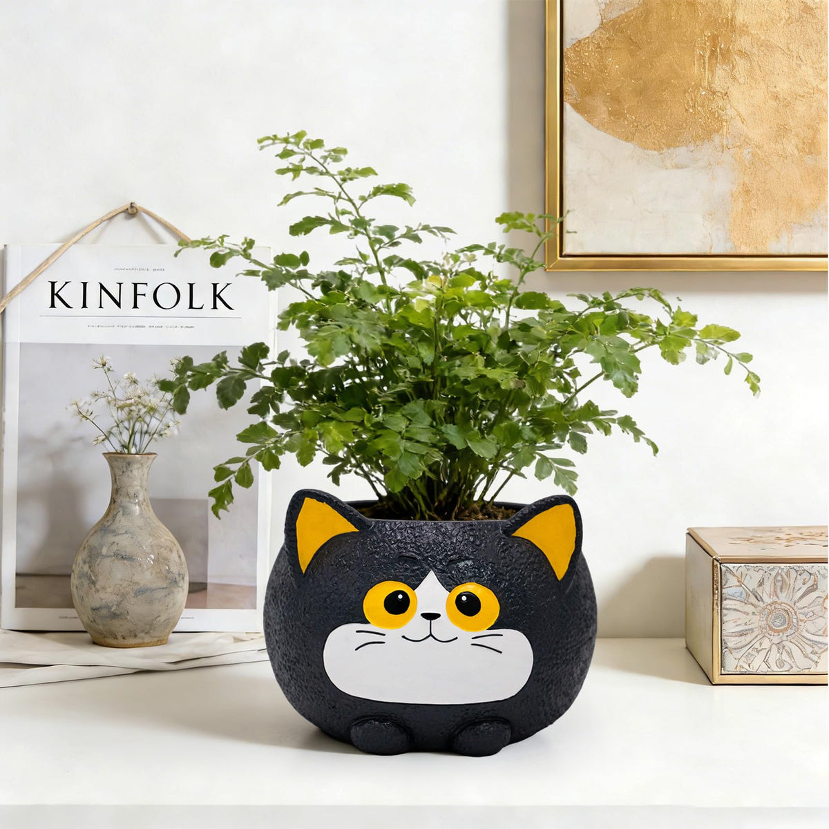 YOUOIVIA indoor outdoor plant pot complements any patio or balcony