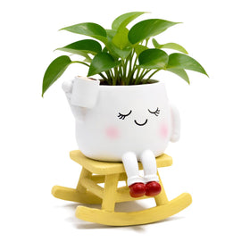 YOUOIVIA rocking-chair-face-planter close-up adds playful charm to desks.