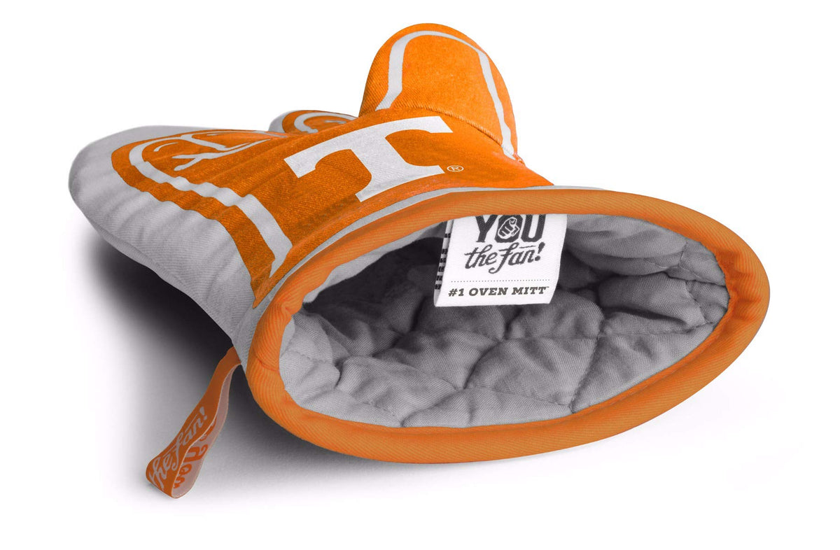 YouTheFan heat-resistant cotton oven mitt highlighting 13.25 inch length for oven and grill