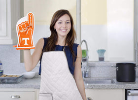 YouTheFan mitt with opposable thumb for tight right-handed grip during cooking