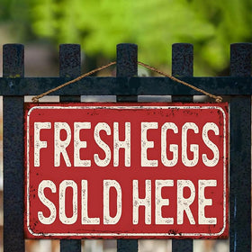 YOYI ART Gift idea for chicken lovers and hobby farmers.