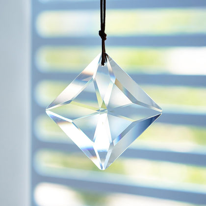 YU FENG 50mm square crystal suncatcher creates sunlit rainbows in your window