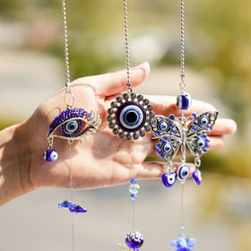 YU FENG suncatcher decor dresses windows, doors, porches with sparkling color.