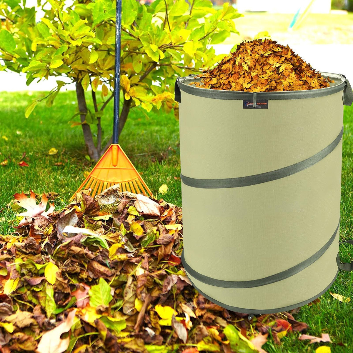 YUDI & GARDEN collapsible bin in extended use mode for quick cleanup.