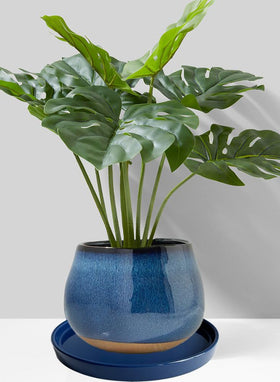 Yukfona 7-inch blue ceramic plant saucer two-pack ready for gifting or storage.