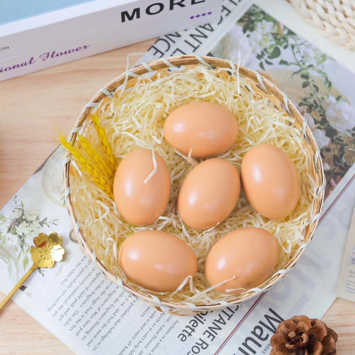 YunKo smooth-surface wooden eggs ideal for DIY art, crafts, and centerpieces.