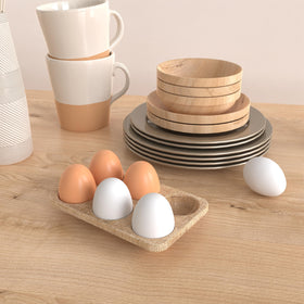 YunKo wooden white egg for bright, versatile decoration.